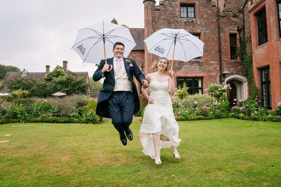 rainy wedding photos at chenies manor