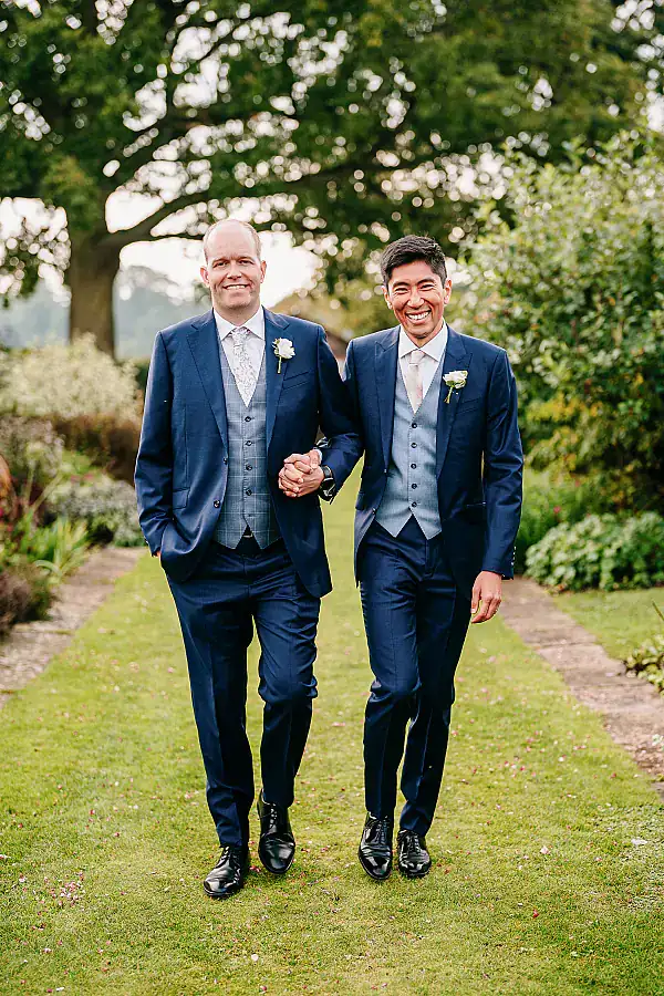 Site visit - Male couple holding hands