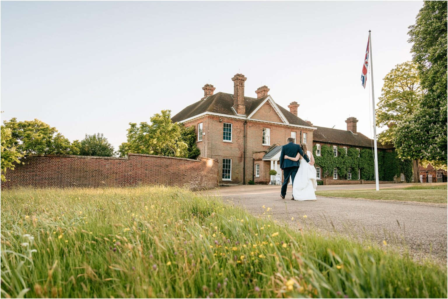 golden hour photos at micklefield hall